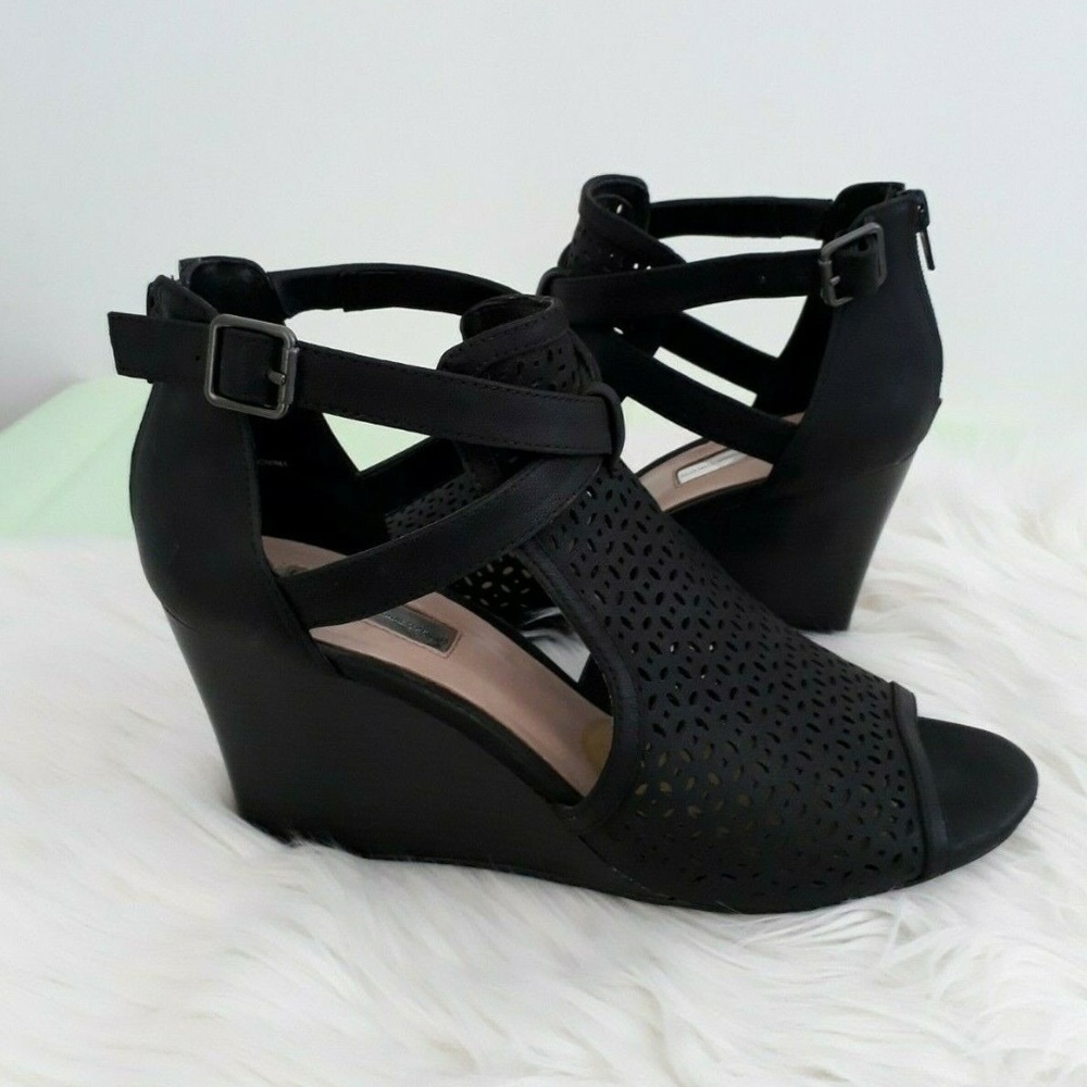 INC International Concepts Black Wedges sz 9